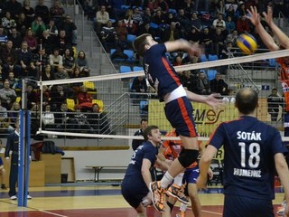 HUSTE.tv: Prvé finále volejbalistov prinieslo obrovskú drámu