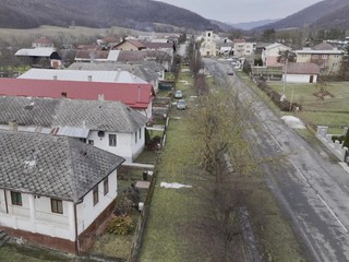 Vidiek potrebuje prácu, služby aj infraštruktúru. Odborníci hovoria o zmene prístupu