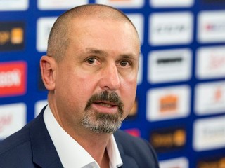 Cíger: Padáme na hubu