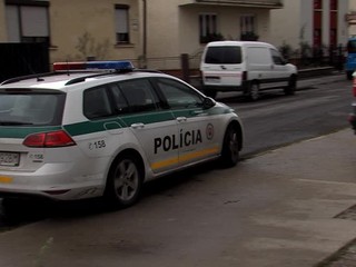 Rodičom sa vyhrážal, že ich zabije. Hrozí mu trojročné väzenie