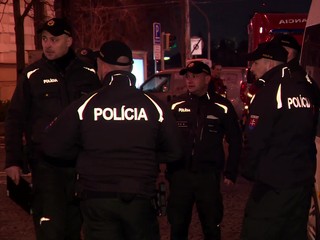 Doposiaľ najväčšia policajná akcia zameraná na pitie alkoholu maloletými: Skontrolovali 600 ľudí