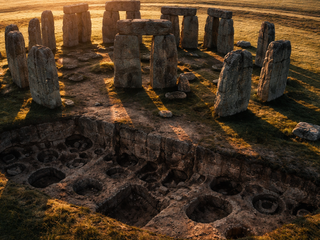 Stonehenge postavili ľudia: Pod zemou našli dôkazy