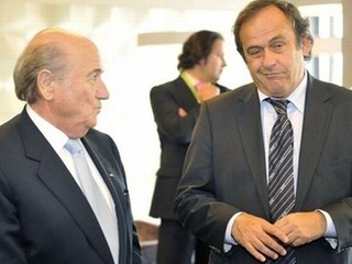 Blatter sa posťažoval, že Platini ho posielal do väzenia