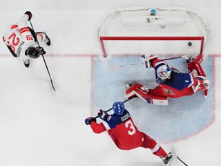 Veľká rana na úvod turnaja. Česi padli s Kanadou 0:5