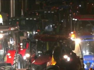 V centre Bruselu to vrelo: Európska metropola zažila najväčšie protesty farmárov