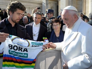 Za túto horibilnú sumu vydražil pápež Saganov špeciálny bicykel