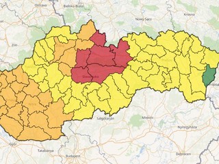 Na niektorých miestach vydali výstrahu 3.stupňa. Desatoro odporúčaní pri silnom vetre