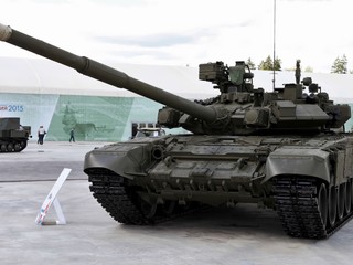 Ukrajinci zlikvidovali špičkový tank Rusov: Ešte je horúci a dymí, hlásil spravodajca