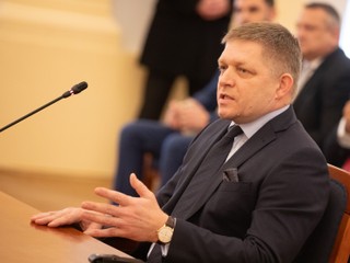 Robert Fico stiahol kandidatúru na ústavného sudcu