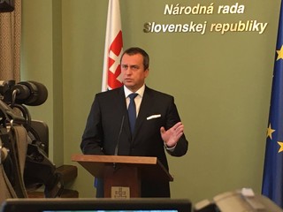 Danko sa nevzdáva, ale o svojich ministroch chce rozhodovať sám