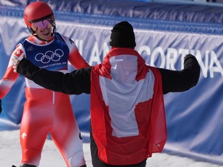 Slalom vyhral NEF, Švajčiari majú ZLATO