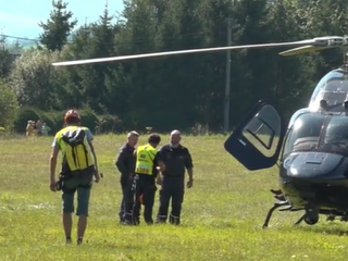 Turisti na obľúbenom úseku volali o pomoc. Ohrozovala ich uvoľnená skala