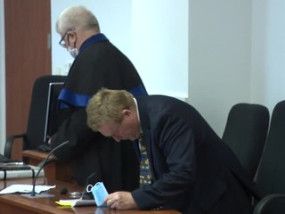 Advokáta piťovcov špecializovaný trestný súd oslobodil spod obžaloby z nepriamej korupcie