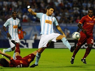 Pred duelom Slovan - AS Rím? Útok dlažobnými kockami