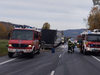 Na Kysuciach došlo k vážnej nehode. O život prišiel len 20-ročný vodič