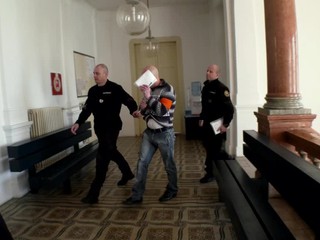 Žena zmizla bez stopy spod paneláku. Jej vrahovi hrozí doživotie