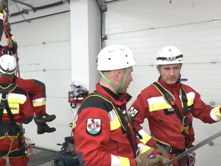 Dobrovoľní hasiči z Dolného Vadičova rozšírili zásahy, pomáhajú aj v horách