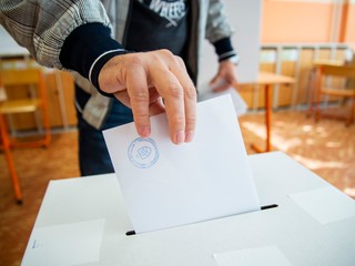 September v znamení volieb: V týchto obciach pôjdu k urnám dvakrát