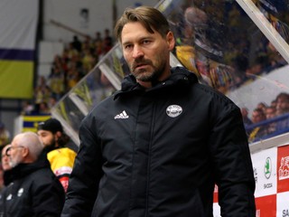 Slováci prehrali s Rakúskom po nájazdoch, Országh: "Prehra nebola spôsobená rozhodnutím rozhodcov"