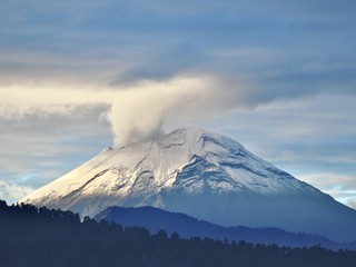 Pri výbuchu najznámejšej mexickej sopky vyletelo z krátera niečo zvláštne