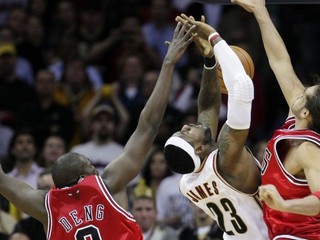 Cleveland prehral doma s Chicagom o bod