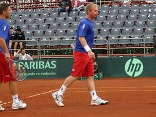 Česi postúpili do semifinále Davis Cupu, Španieli titul neobhája