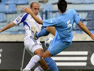 Vittek do konca sezóny k Seneckému a Saparovi do Ankaragücü