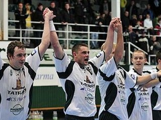 Hádzanárom kraľuje Východ - vo finále Prešov s Košicami