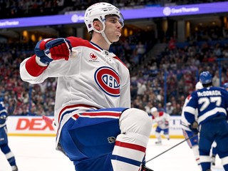 Juraj Slafkovský strelil hetrik, aký hráč Montrealu nedal 117 rokov