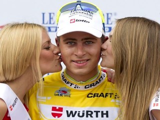 Sagan prišiel o žlté tričko, Velits takisto meškal