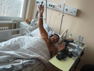 Zomrel známy český moderátor Patrik HEZUCKÝ (†55)