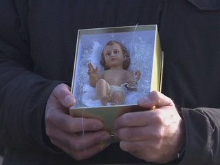 Tisíce detí zaplnili Námestie svätého Petra. Pápež im požehnal figúrky Ježiška