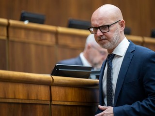 SaS bije na poplach: Vláda hazarduje s eurofondmi a kryje korupčné kšefty!