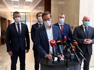 Odmeny pre zamestnancov z prvej línie. Prerozdeliť by sa malo 77 miliónov eur