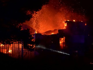 V Bukovci vypukol požiar. Horelo v slávnom hoteli