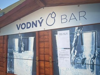 Pre problémy so šírením žltačky zatvorili aj vodný bar v centre Popradu