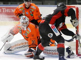 Capitals prehrali u lídra, zajtra už budú hustí proti Villachu