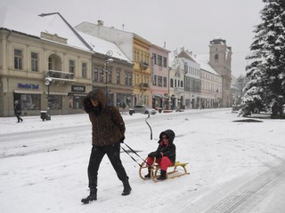 S rozprávkovým snehom prichádzajú aj nebezpečné výstrahy. Aké počasie nás čaká cez víkend?