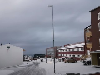 Šestnásť hodín v dobe kamennej: V Nuuku nebola elektrina, internet, telekomunikácie, ani voda