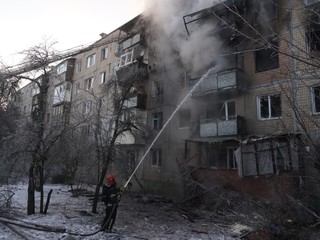 1442. deň na Ukrajine: Ukrajina, Rusko a USA rokovali. Ruské ostreľovanie zabilo najmenej sedem ľudí