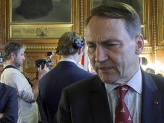 ONLINE: Irán nebol pred útokom Izraela a USA priamou hrozbou pre Európu, hovorí Sikorski