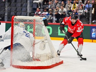 Kanada ide do zápasu so Slovákmi s nabitým kádrom. Sidney Crosby priťahuje všetkých ako magnet