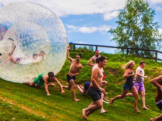 Futbal je už vymyslený, ale TAKTO sa dá dodržať aj odstup