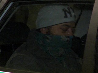 Pre pár eur zaútočil na dôchodcu v tmavej chodbe