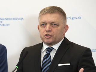 Fico pokračuje v obhliadke ministerstiev. Avizuje nové funkcie a späť sú aj výjazdové rokovania kabinetu