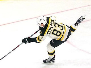 Ešte si musí počkať. Prvý gól Cehlárika v NHL neuznali rozhodcovia