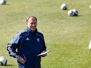 Weiss končí, pripustilo vedenie futbalu