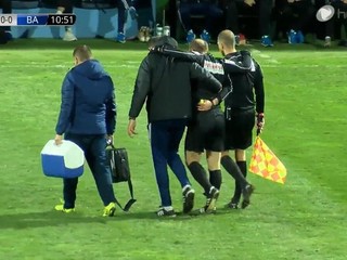 Kuriozita! Rozhodcu museli vystriedať