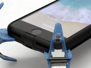 Airbag pre telefón. Koniec prasknutým sklám