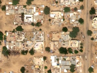 Násilnosti v Sudáne: Kopy s mŕtvymi telami sú vidieť z vesmíru